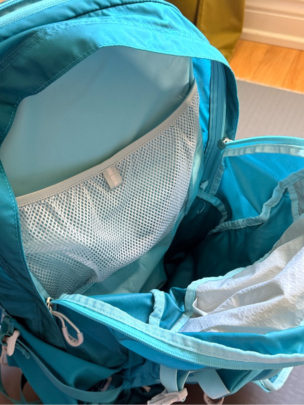 OSPREY Teal Blue Mira AG 34L Women’s Backpack - Picture 10 of 15